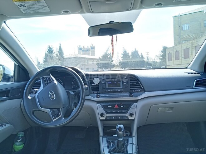 Hyundai Elantra 2016, 225,828 km - 2.0 l - Bakı