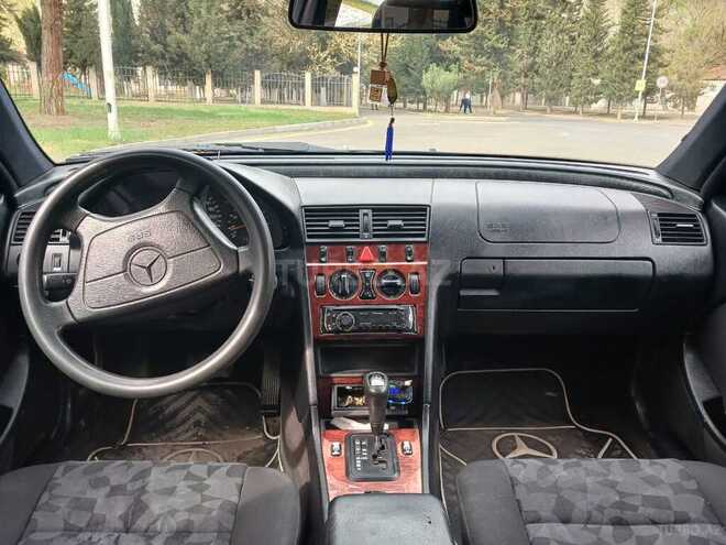 Mercedes C 180 1997, 299,000 km - 1.8 l - Mingəçevir