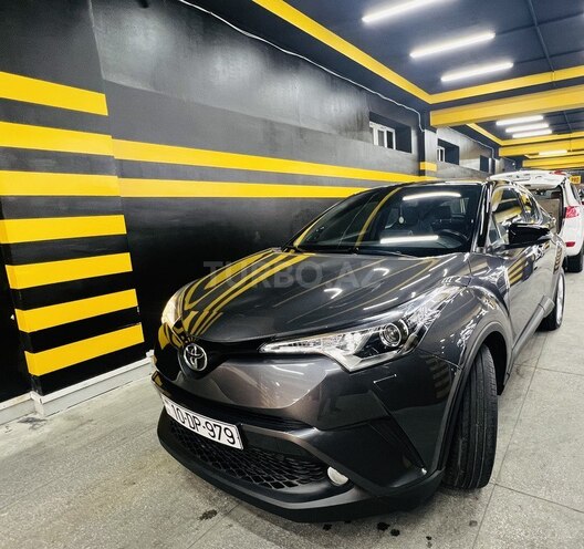 Toyota C-HR 2018, 44,000 km - 2.0 l - Bakı
