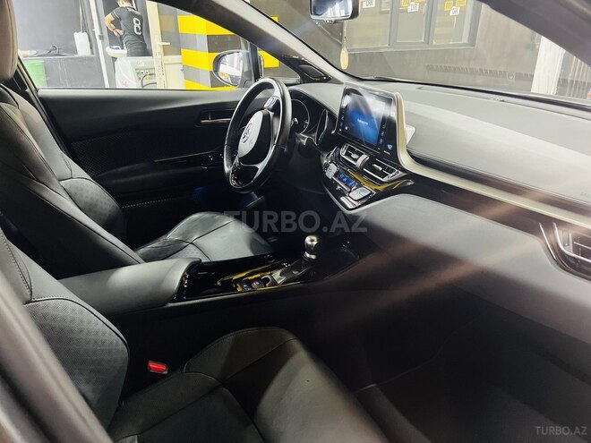 Toyota C-HR 2018, 44,000 km - 2.0 l - Bakı
