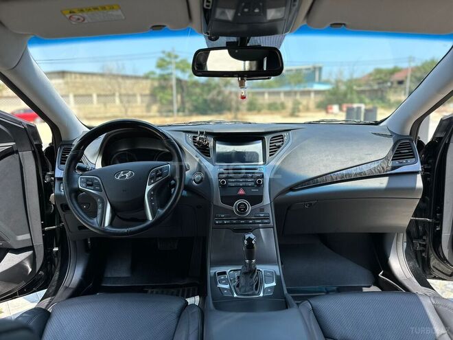 Hyundai Grandeur 2015, 194,500 km - 2.2 л - Bakı