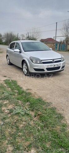 Opel Astra 2006, 300,000 km - 1.3 l - Biləsuvar