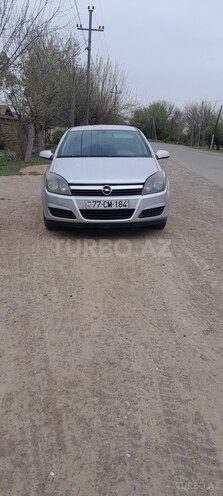 Opel Astra 2006, 300,000 km - 1.3 l - Biləsuvar