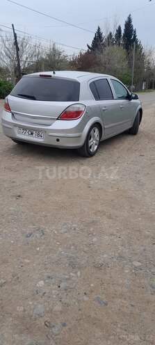 Opel Astra 2006, 300,000 km - 1.3 l - Biləsuvar