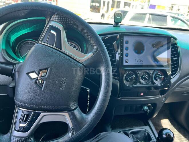 Mitsubishi L200 2021, 72,200 km - 2.4 л - Bakı