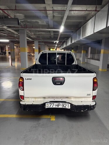 Mitsubishi L200 2014, 350,000 km - 2.5 л - Bakı