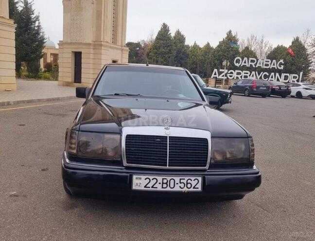 Mercedes E 200 1992, 200,000 km - 2.0 l - Bakı