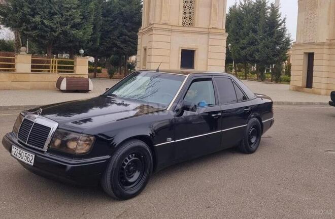 Mercedes E 200 1992, 200,000 km - 2.0 l - Bakı