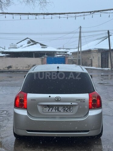 Toyota Corolla 2004, 336,672 km - 1.4 l - İmişli