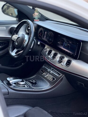 Mercedes E 300 d 2018, 190,000 km - 2.0 l - Gəncə