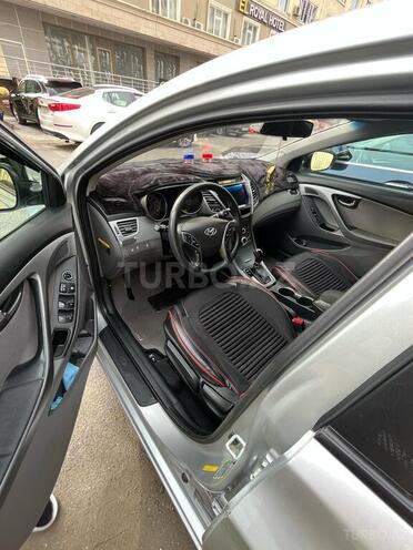Hyundai Elantra 2015, 186,684 km - 1.8 l - Bakı