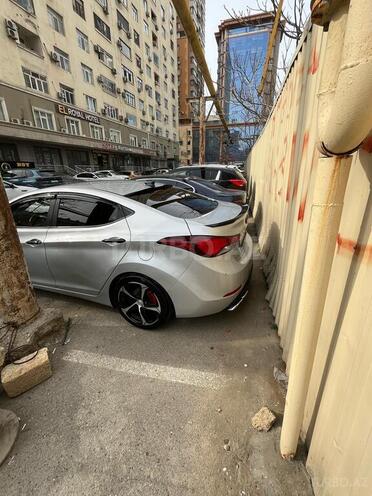 Hyundai Elantra 2015, 186,684 km - 1.8 l - Bakı