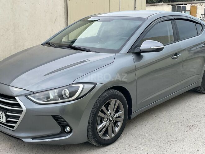 Hyundai Avante 2015, 215,413 km - 1.6 l - Bakı