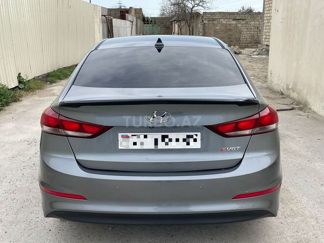 Hyundai Avante 2015, 215,413 km - 1.6 l - Bakı