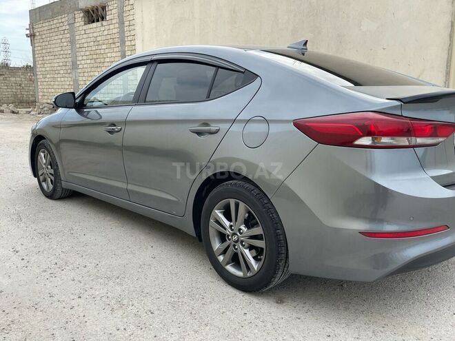 Hyundai Avante 2015, 215,413 km - 1.6 l - Bakı