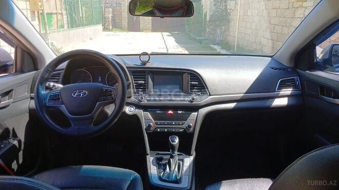 Hyundai Avante 2015, 215,413 km - 1.6 l - Bakı