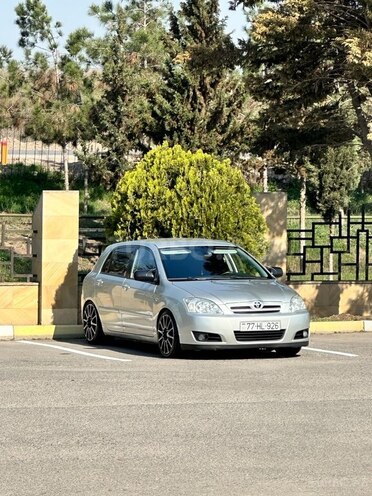 Toyota Corolla 2004, 336,672 km - 1.4 l - İmişli