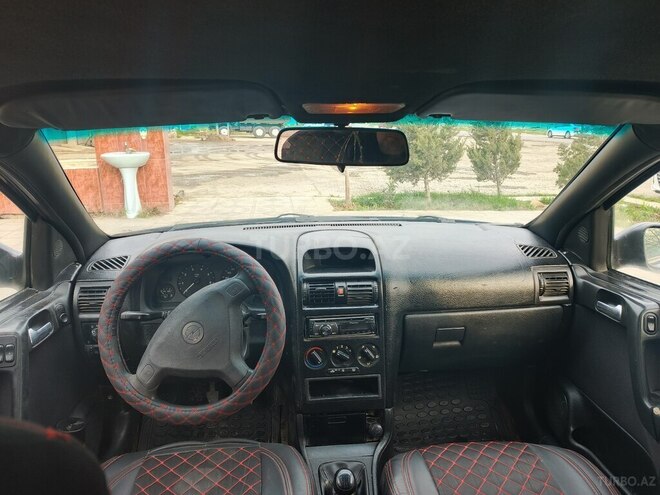 Opel Astra 1999, 235,000 km - 1.6 l - Bakı