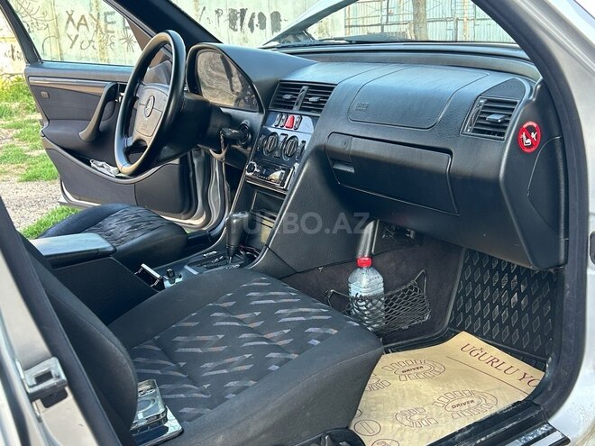 Mercedes C 220 d 2000, 430,000 km - 2.2 л - Gəncə