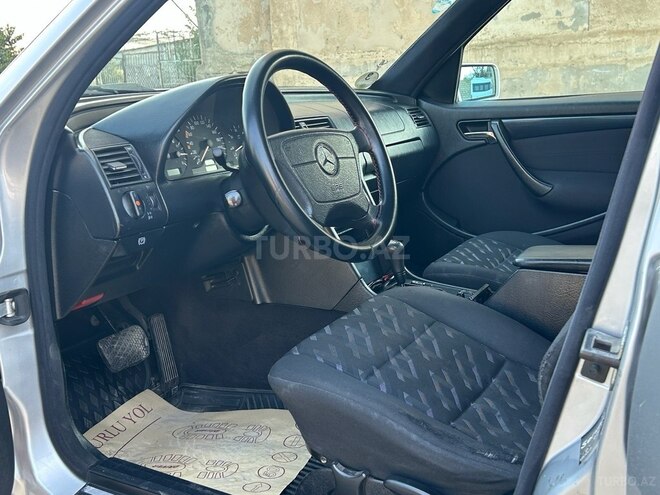 Mercedes C 220 d 2000, 430,000 km - 2.2 л - Gəncə