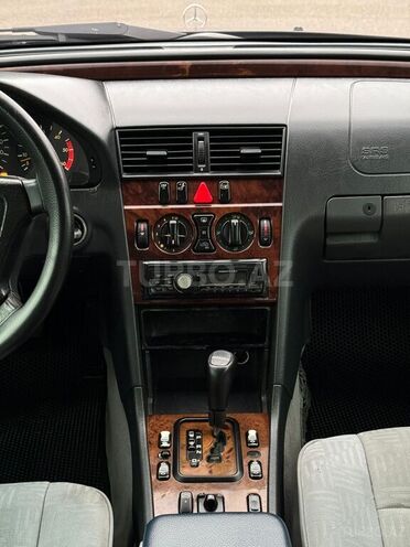 Mercedes C 220 d 1999, 270,000 km - 2.2 л - Beyləqan