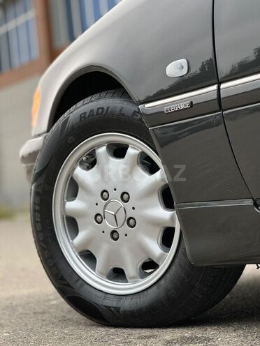 Mercedes C 220 d 1999, 270,000 km - 2.2 л - Beyləqan