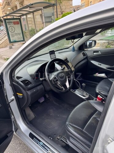 Hyundai Accent 2012, 313,000 km - 1.6 л - Bakı