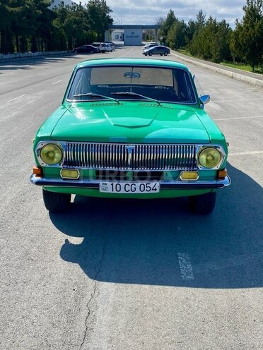 GAZ 24 1979, 200,000 km - 2.4 l - Quba