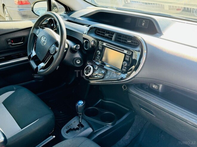 Toyota Prius C 2019, 65,000 km - 1.5 l - Bakı