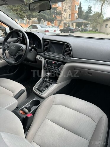 Hyundai Elantra 2017, 95,000 km - 2.0 l - Bakı