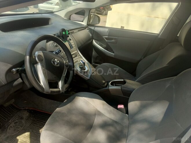 Toyota Prius 2013, 321,869 km - 1.8 l - Bakı