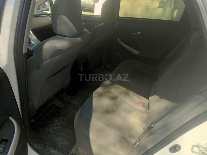Toyota Prius 2013, 321,869 km - 1.8 l - Bakı