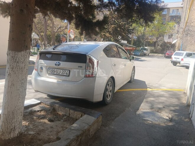 Toyota Prius 2013, 321,869 km - 1.8 l - Bakı