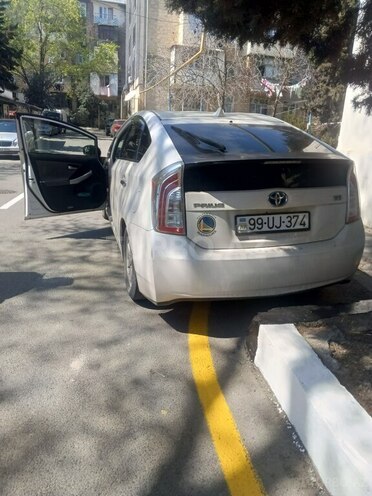 Toyota Prius 2013, 321,869 km - 1.8 l - Bakı