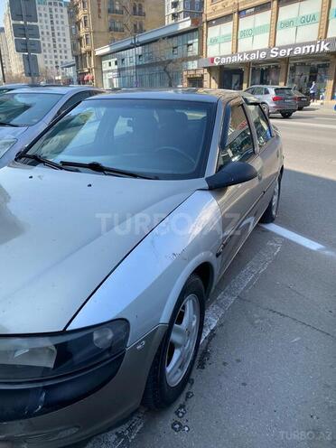 Opel Vectra 1998, 290,000 km - 2.0 l - Bakı