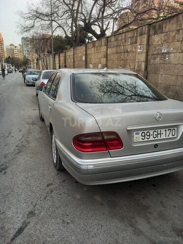Mercedes E 220 d 1999, 522,355 km - 2.2 l - Bakı