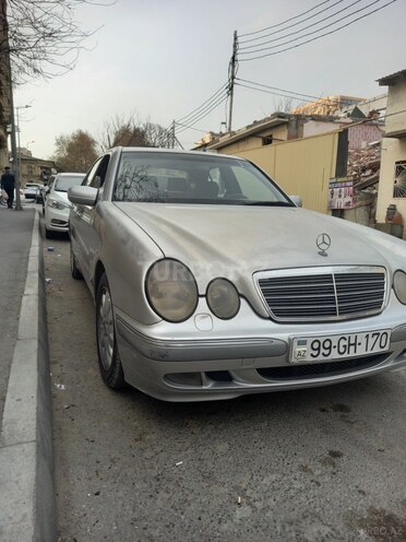 Mercedes E 220 d 1999, 522,355 km - 2.2 l - Bakı