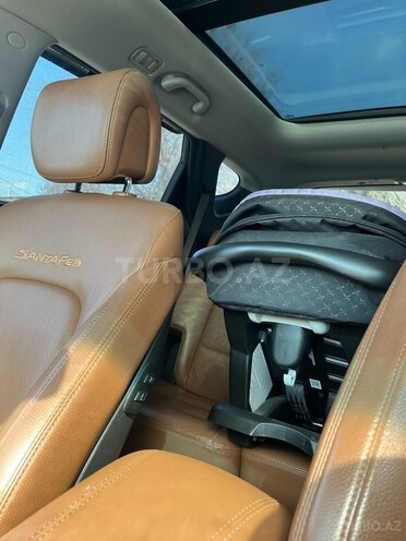 Hyundai Santa Fe-11