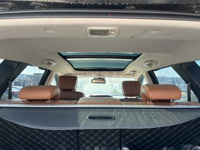 Hyundai Santa Fe-13