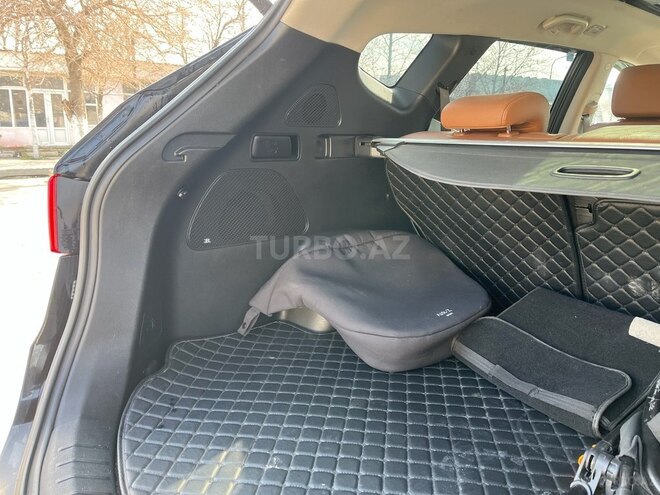 Hyundai Santa Fe-14