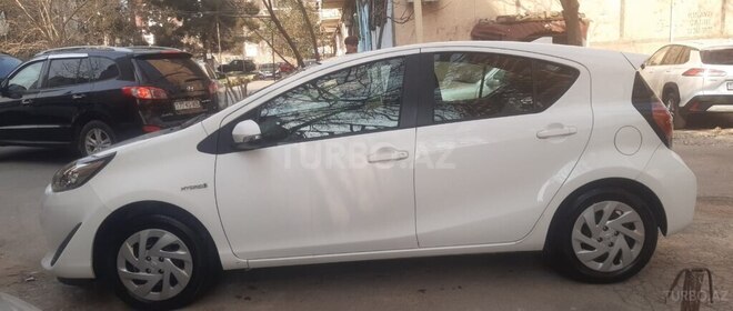Toyota Aqua 2017, 83,000 km - 1.5 l - Bakı