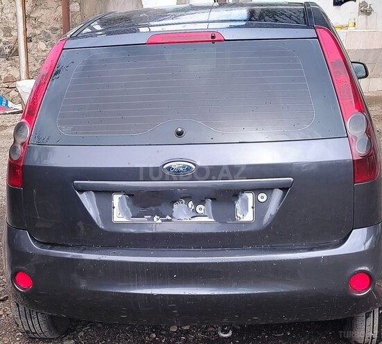 Ford Fiesta 2008, 280,000 km - 1.4 l - Gəncə