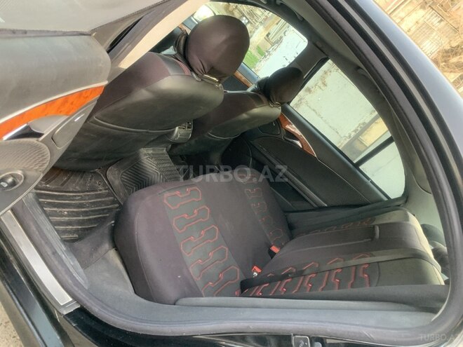 Mercedes E 270 2003, 241,041 km - 2.7 l - Sumqayıt
