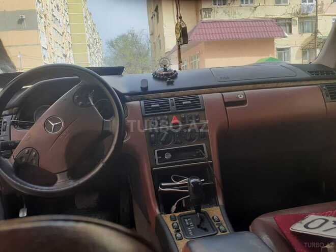 Mercedes E 240 1999, 280,000 km - 2.4 l - Sumqayıt