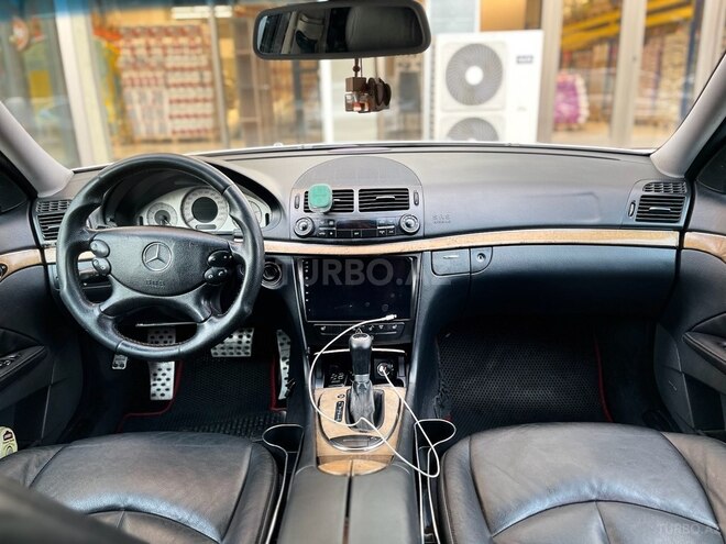 Mercedes E 220 d 2006, 299,000 km - 2.2 l - Bakı
