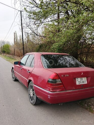 Mercedes C 220 1995, 330,000 km - 2.2 l - Ağsu