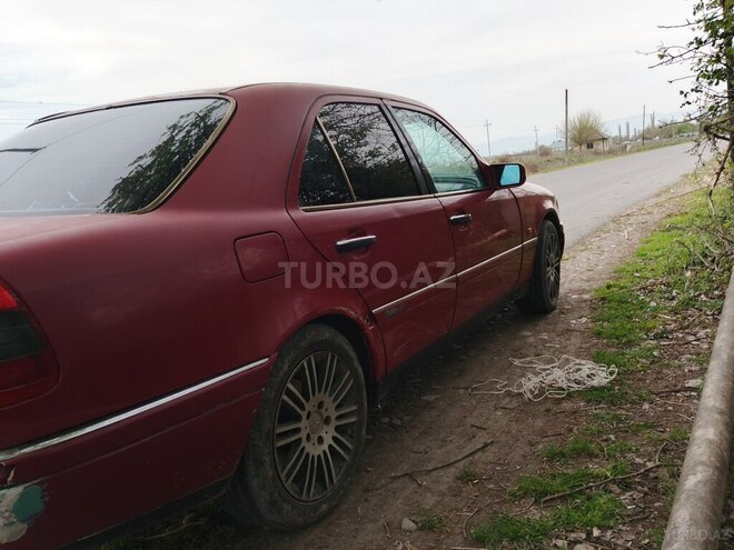 Mercedes C 220 1995, 330,000 km - 2.2 l - Ağsu