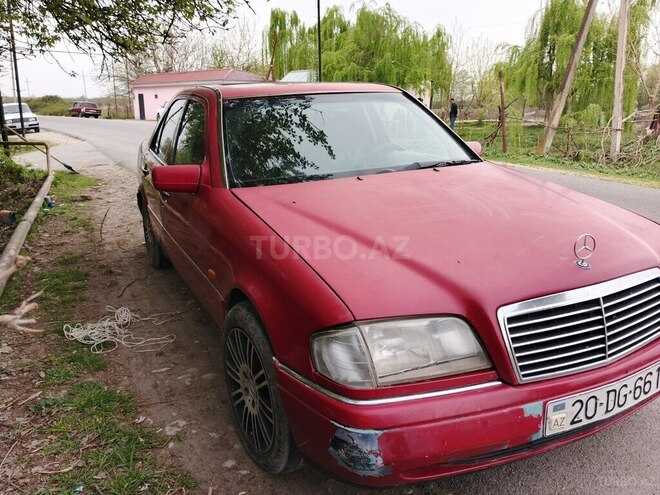 Mercedes C 220 1995, 330,000 km - 2.2 l - Ağsu