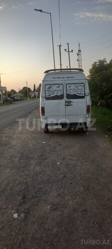 Mercedes 208 D 1993, 200,000 km - 2.5 л - Lənkəran