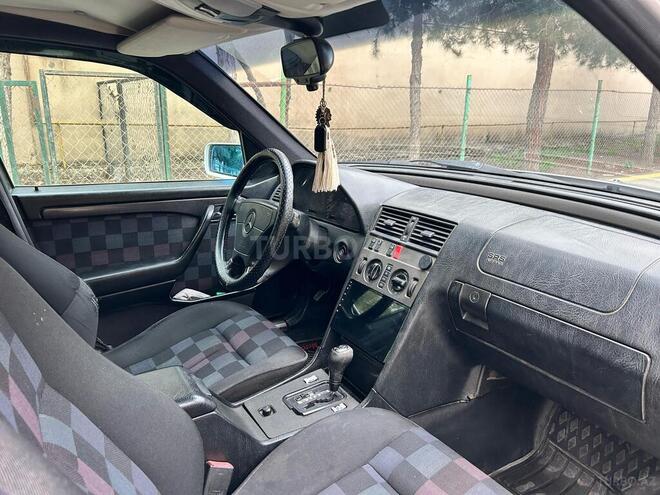 Mercedes C 220 1995, 709,000 km - 2.2 л - Bakı